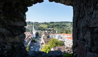 Blick von Schattenburg